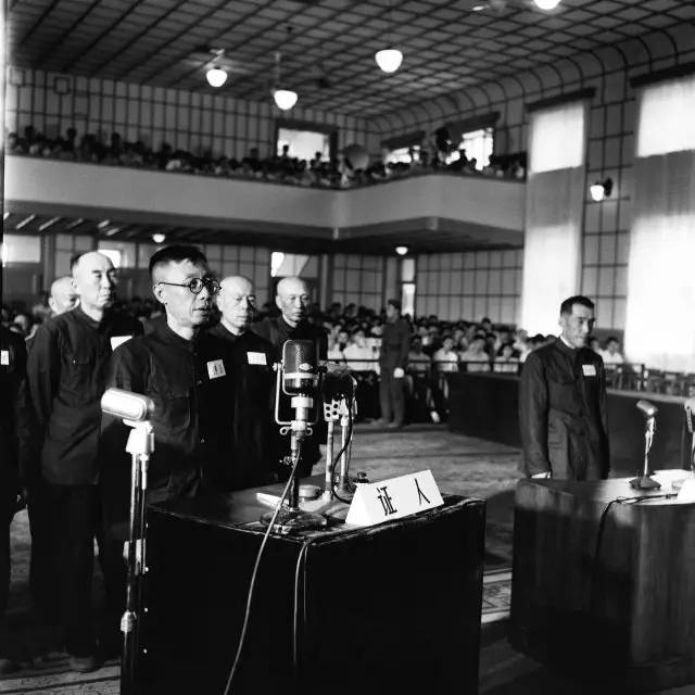 1956年7月1日,最高人民法院特别军事法庭在沈阳开庭。