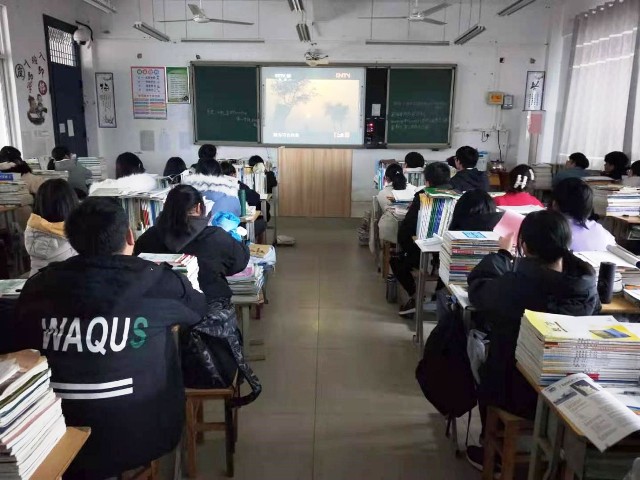 新安中学开展“学雷锋”系列主题教育活动14.jpg