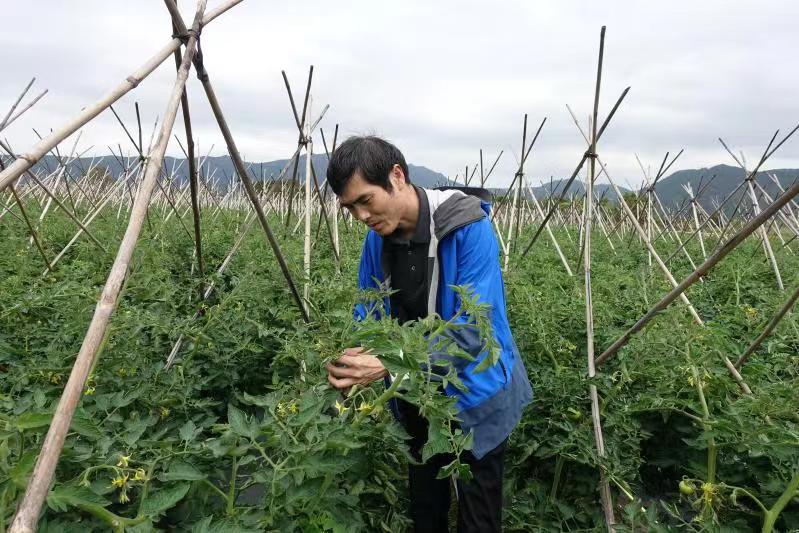 何自福工作照 何自福工作照.jpg